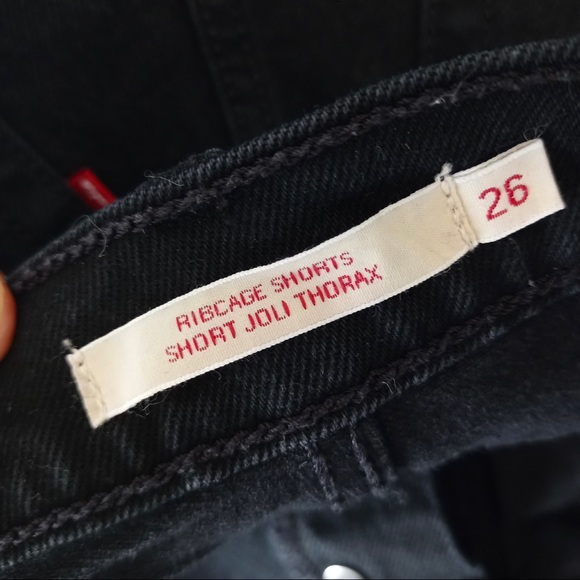 Levi’s | Rib Cage Shorts | Black | Size 26 - Picture 3 of 3